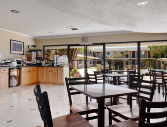 Travelodge Santa Maria 05
